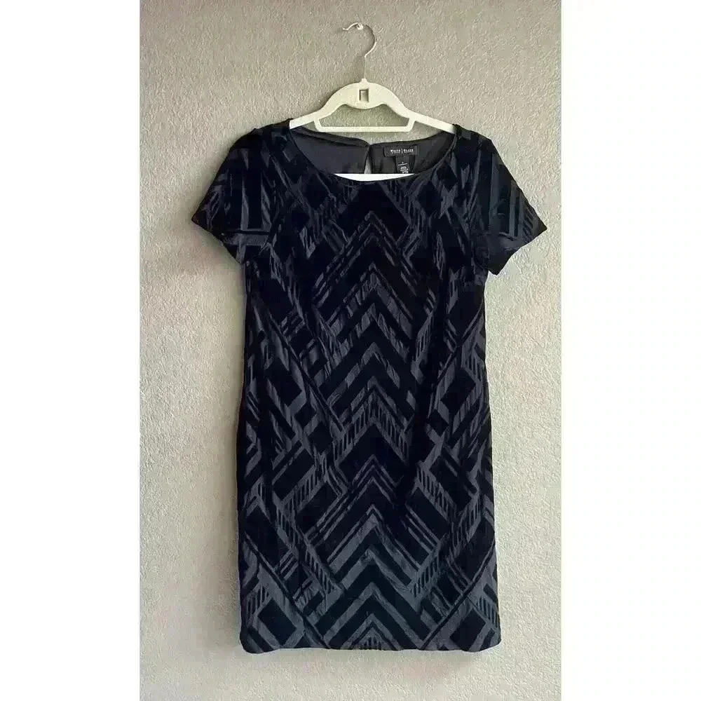 White House Black Market Black Geometric Burnout Velvet Shift Dress Size S
